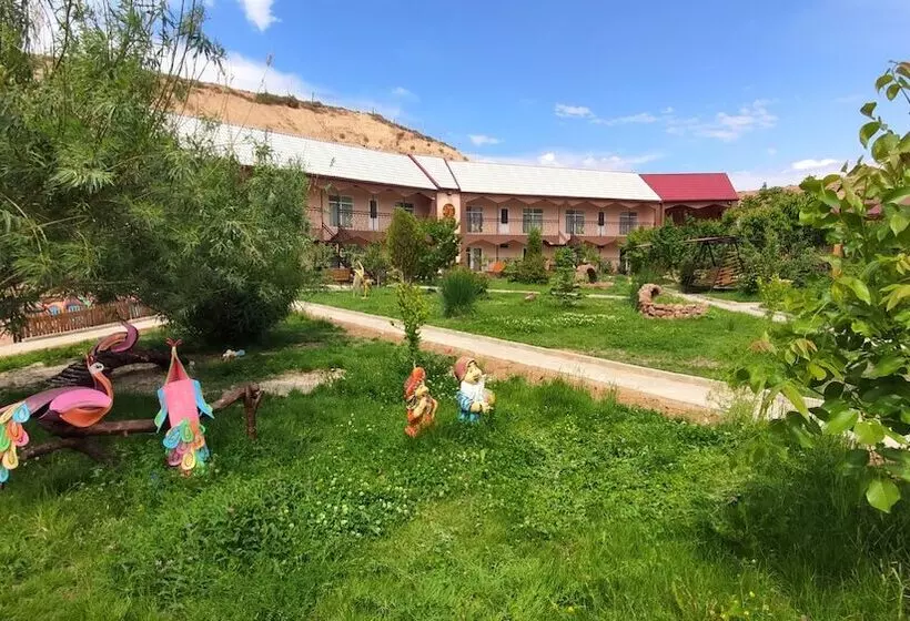 هتل Natalia Issyk Kul