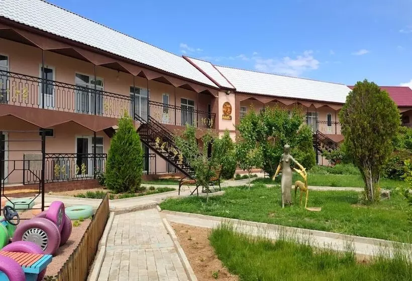 هتل Natalia Issyk Kul