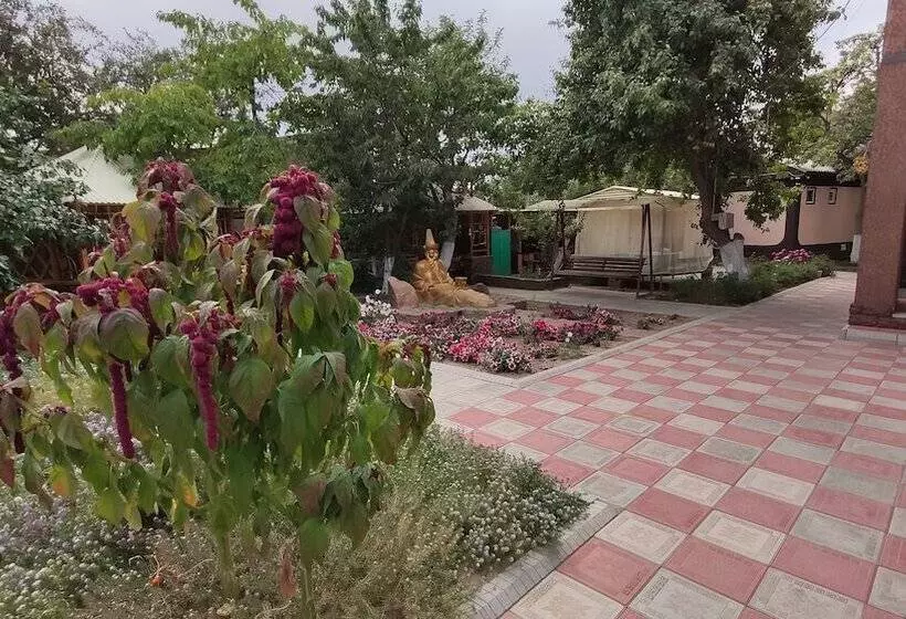 هتل Natalia Issyk Kul