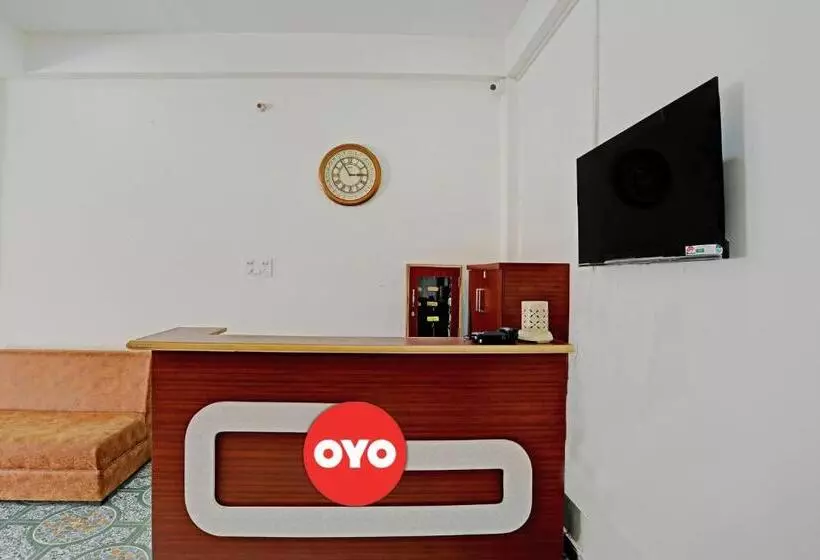 Hotelli Oyo Flagship S & B Home Stay