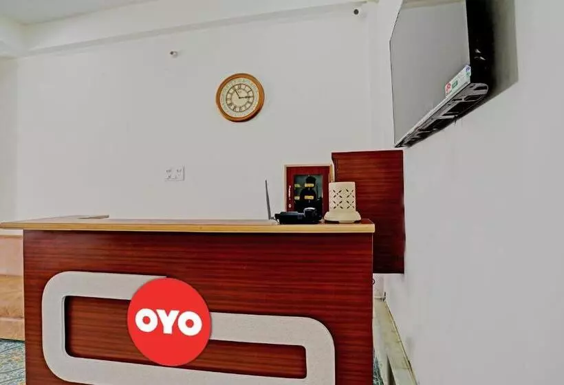 Hotelli Oyo Flagship S & B Home Stay