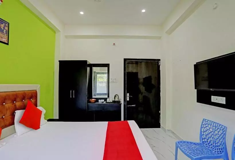 Hotelli Oyo Flagship S & B Home Stay