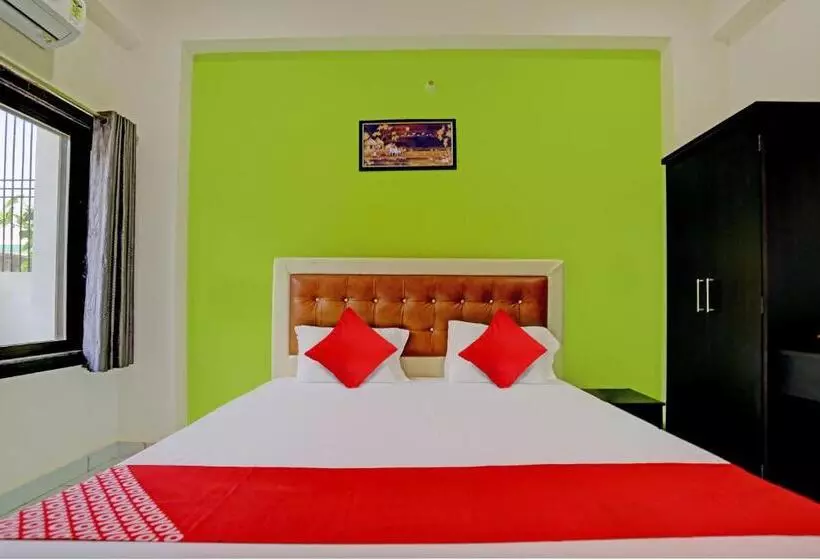 Hotelli Oyo Flagship S & B Home Stay