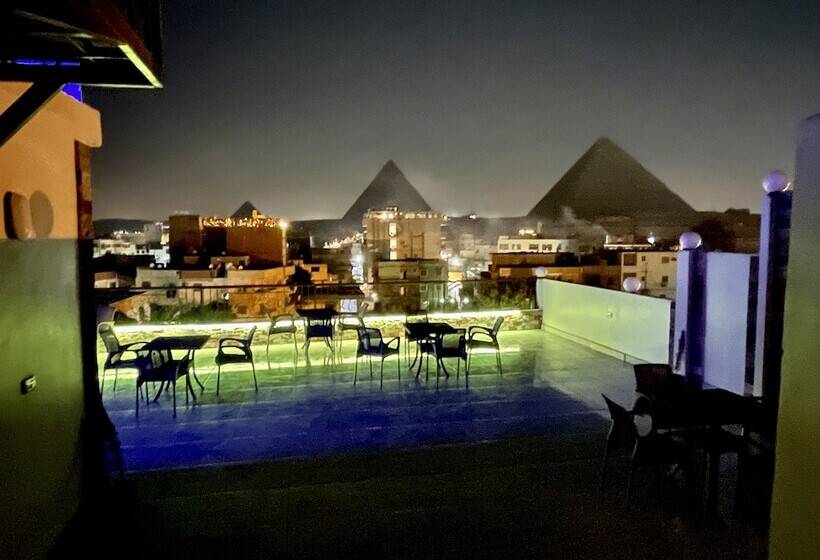 هتل Pyramids Homeland