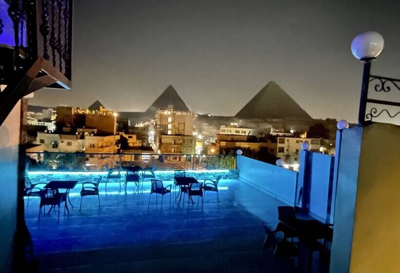 هتل Pyramids Homeland