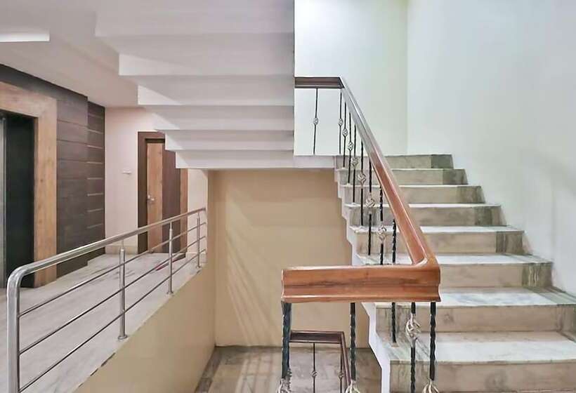 בית מלון כפרי Radhika