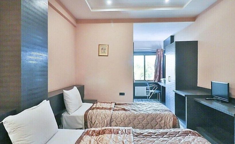 בית מלון כפרי Radhika