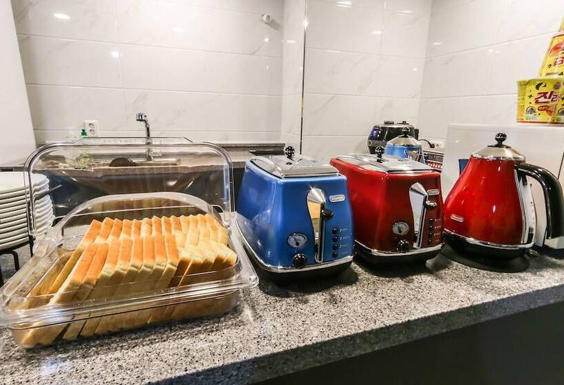 모텔 Daegu Dongcheon Dong Dot A