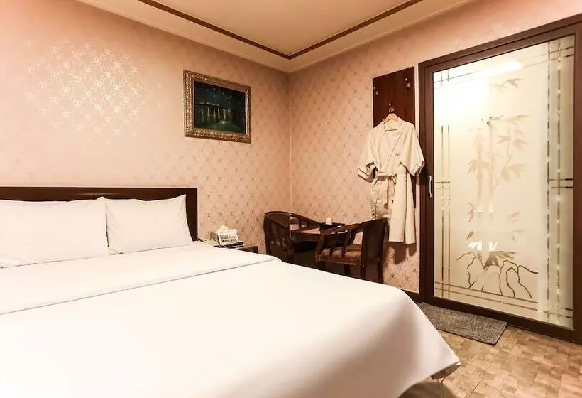 Motelli Gangneung Cats