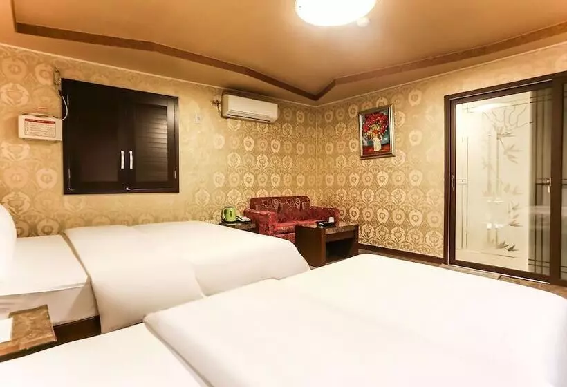 Motelli Gangneung Cats