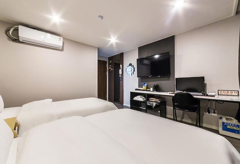 汽车旅馆  Incheon Bomnal