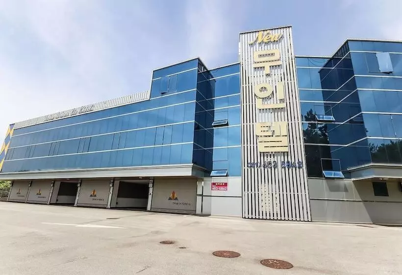 Motelli Muan New Drive In