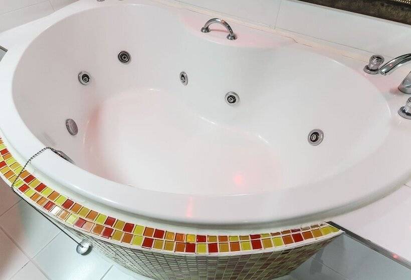 Motel Muan New Drive In