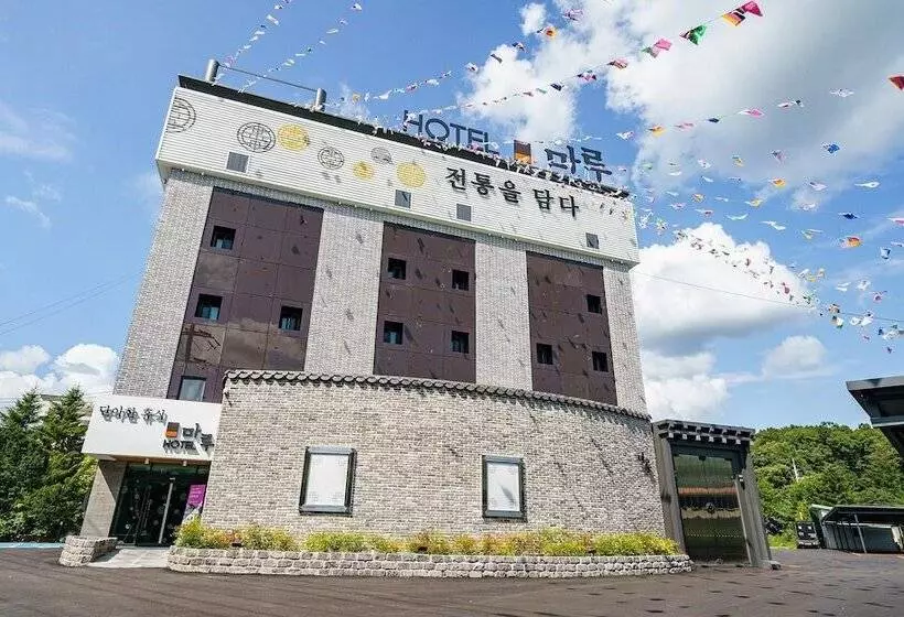 Motelli Pocheon Maru