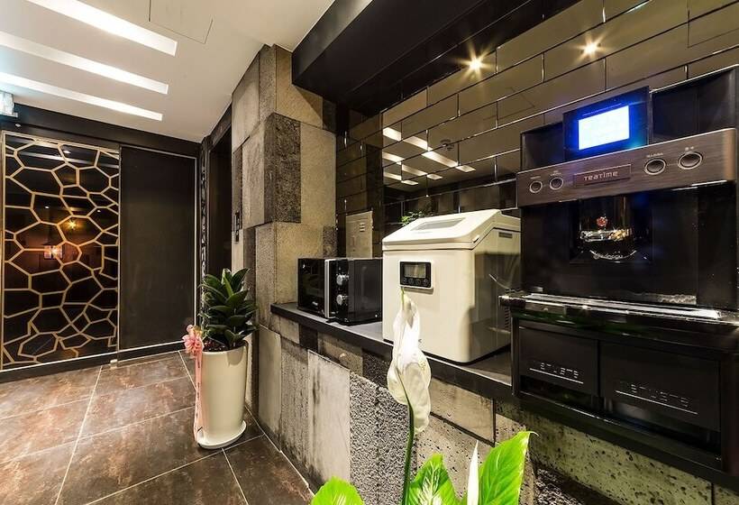 Motel Seongnam Amare