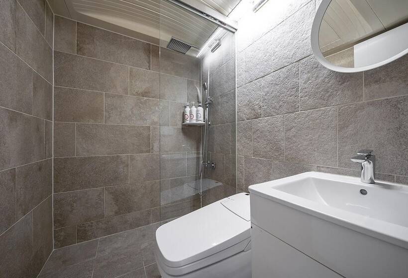 Motel Seongnam Amare