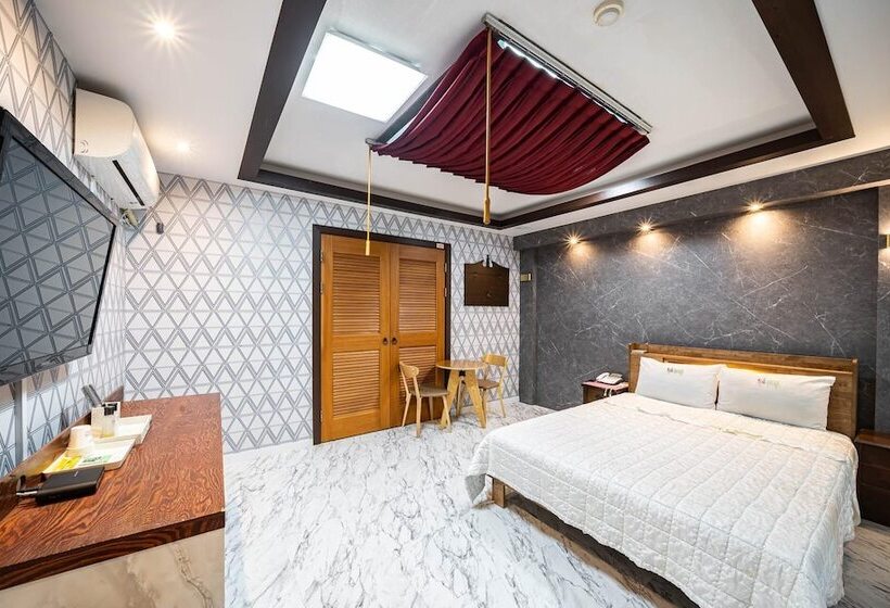 فندق على الطريق Suncheon Feel