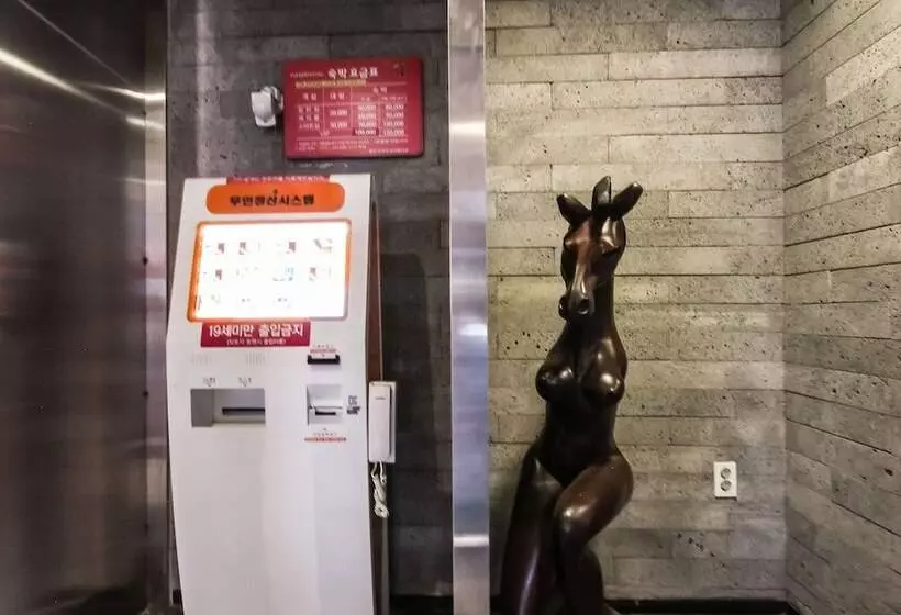 Motelli Tiamo Hotel Yeosu