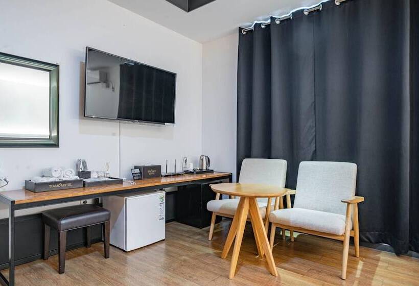 Motel Tiamo Hotel Yeosu