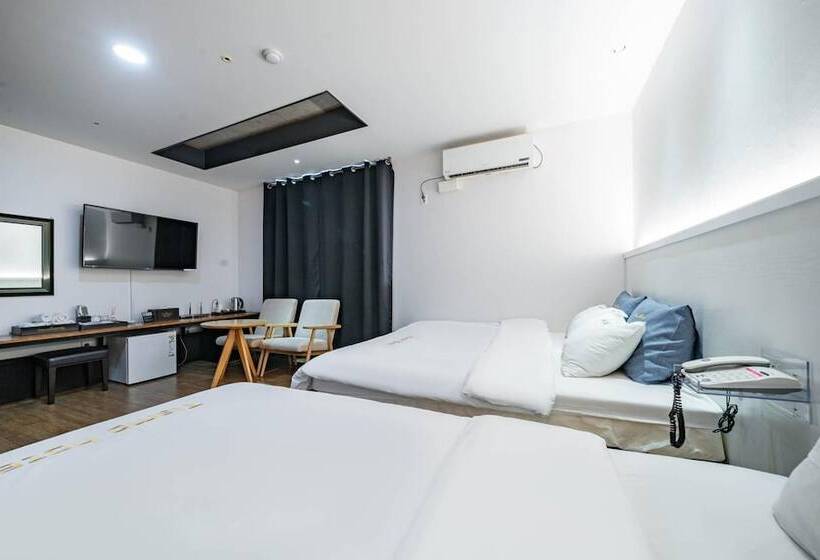 Motel Tiamo Hotel Yeosu