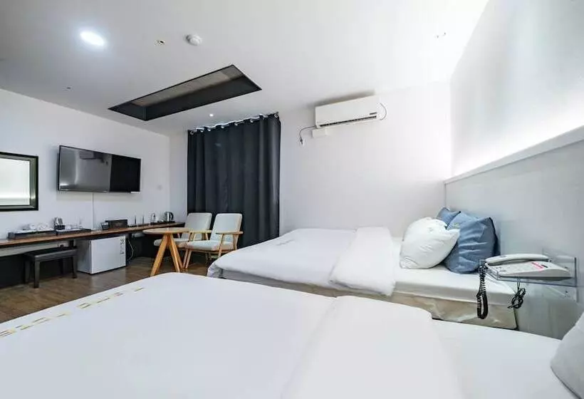 Motelli Tiamo Hotel Yeosu