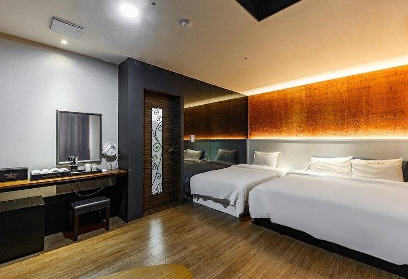 Motel Tiamo Hotel Yeosu