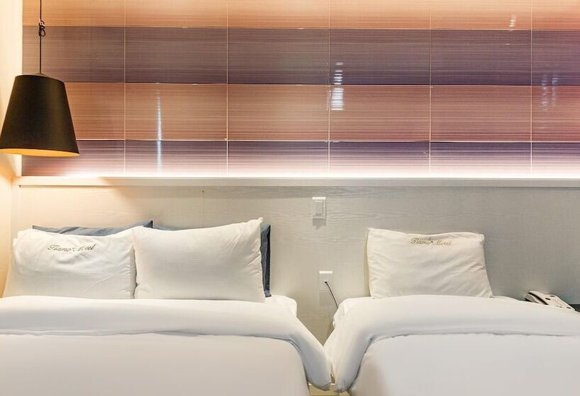 Motel Tiamo Hotel Yeosu