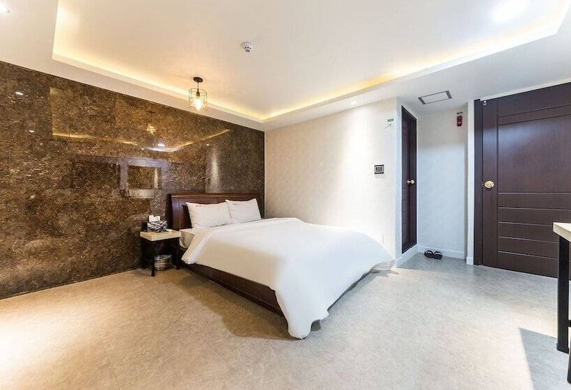 فندق على الطريق Yangpyeong River House