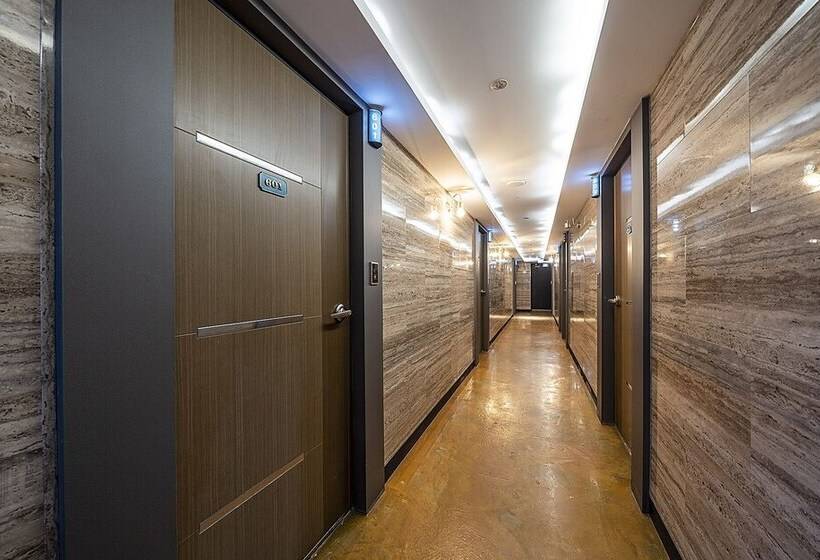 فندق على الطريق Yangpyeong River House