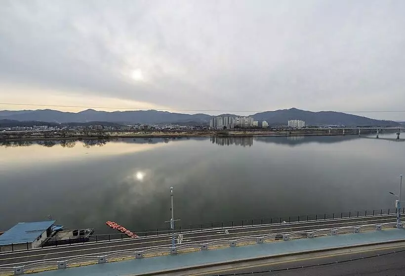 モーテル Yangpyeong River House