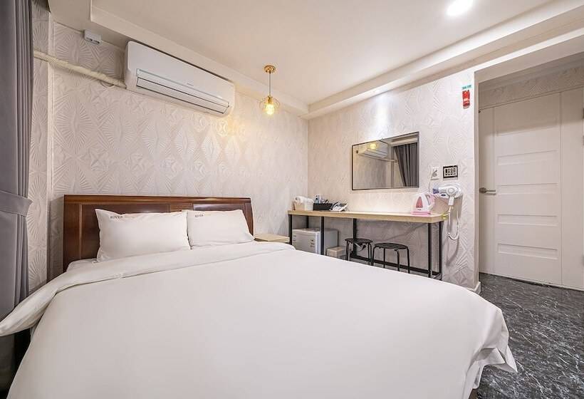 فندق على الطريق Yangpyeong River House