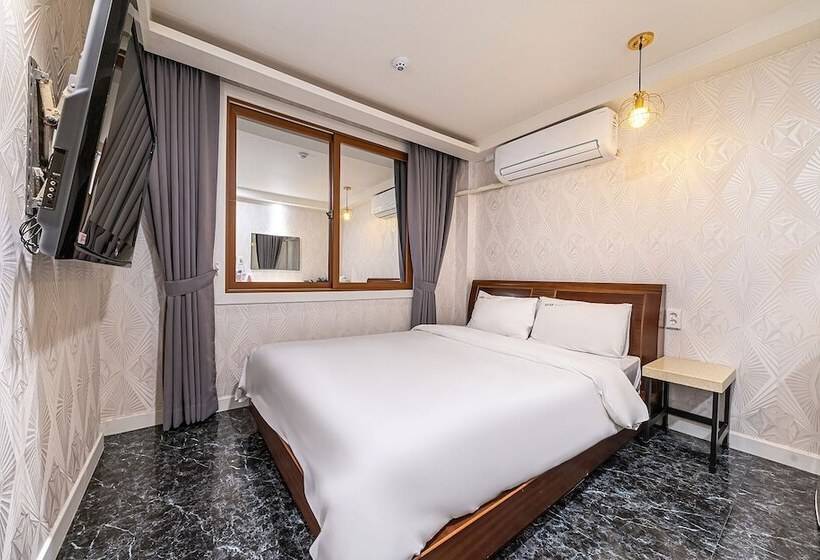 فندق على الطريق Yangpyeong River House