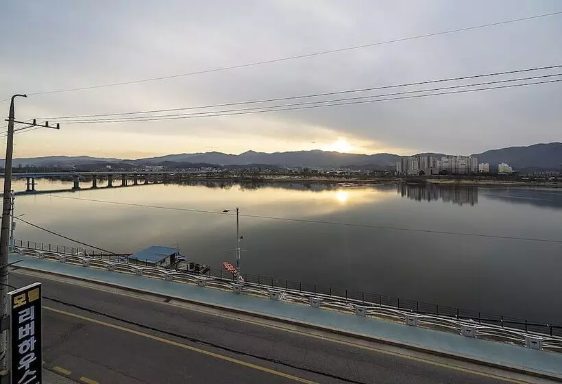 モーテル Yangpyeong River House