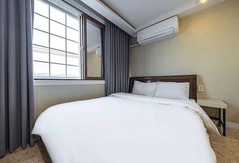 فندق على الطريق Yangpyeong River House