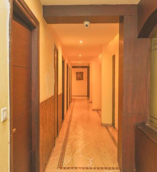 Hotelli King Plaza Near Delhi Airport