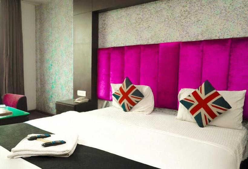 Hotelli King Plaza Near Delhi Airport