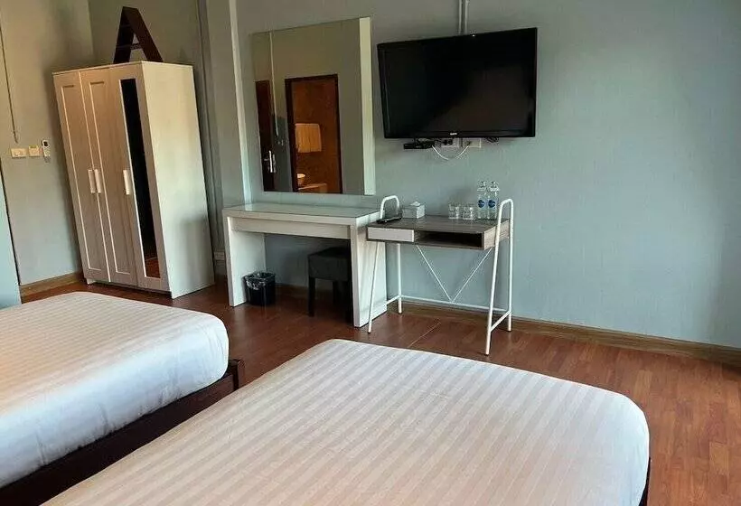 A Hotel Cozy
