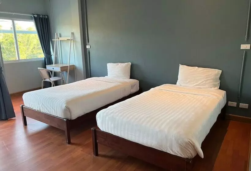 A Hotel Cozy