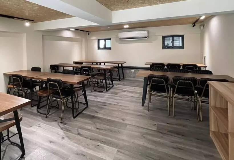 تختخواب و صبحانه Shigang