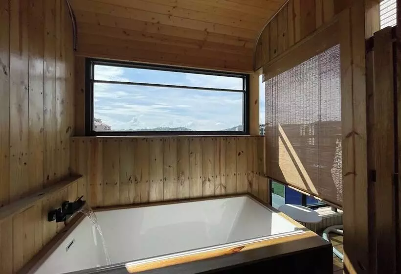 تختخواب و صبحانه Shigang