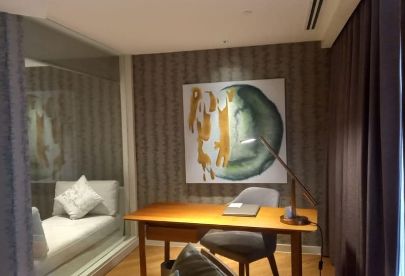 Capital O 950 Acqua Novotel Tower