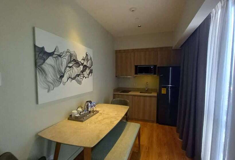 Capital O 950 Acqua Novotel Tower