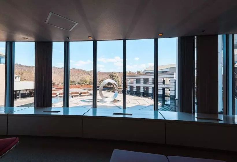 Chateraise Hotel Nirasaki Forest