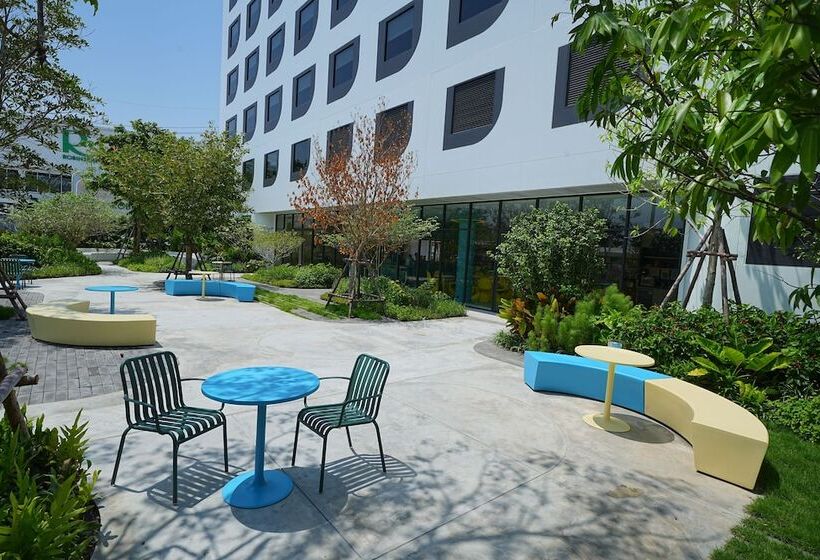 Go Hotel Ban Chang Robinson Lifestyle