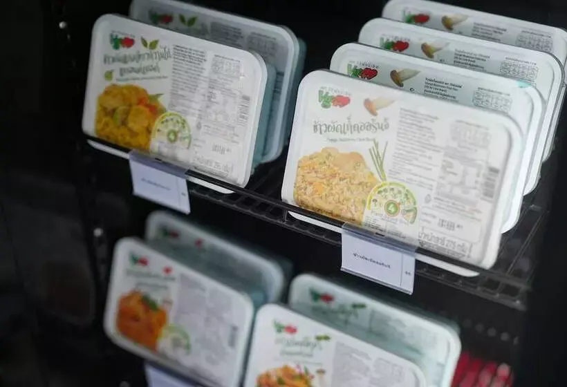 Go Hotel Ban Chang Robinson Lifestyle