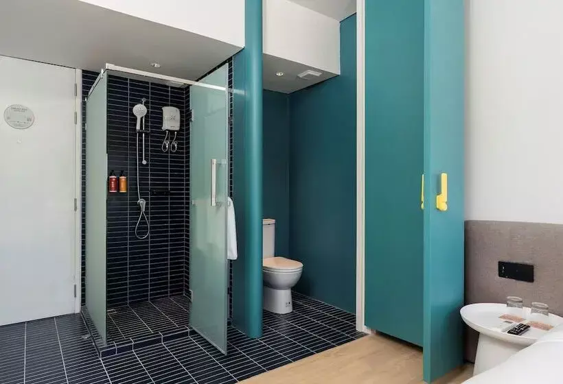 Go Hotel Ban Chang Robinson Lifestyle