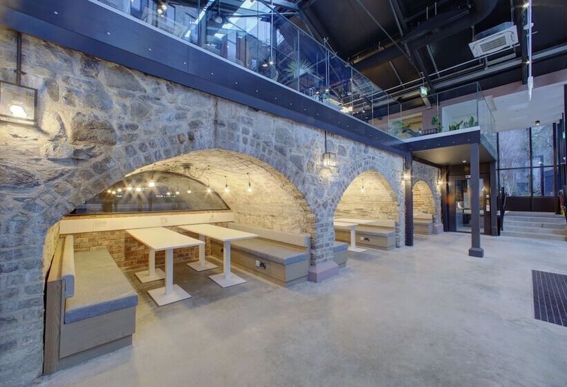 酒店 Destiny Student   Ardee Point