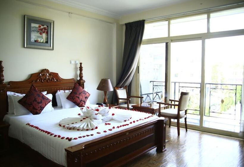 هتل Dire International