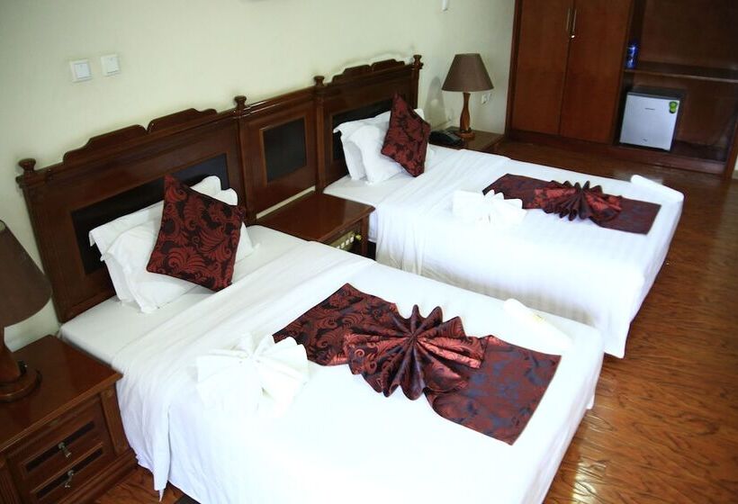 هتل Dire International