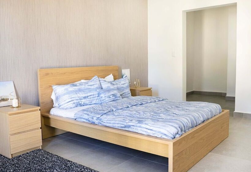 هتل Dtr Destination